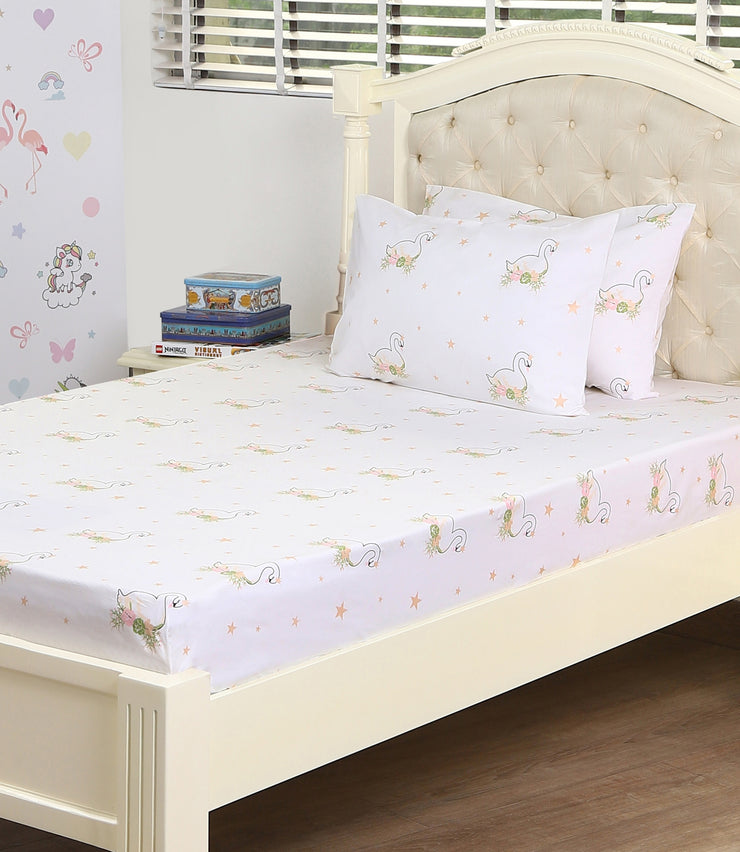 Faith The Swan Bedsheet